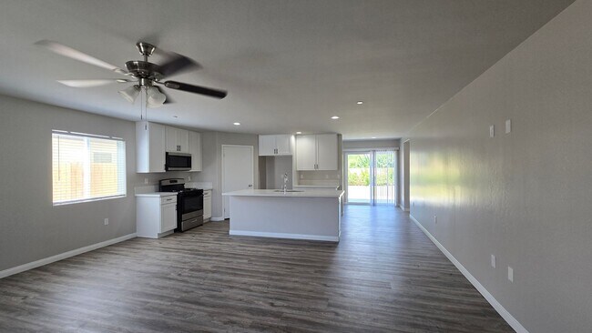 1837 Walnut Dr