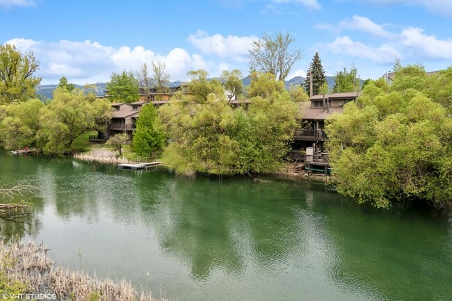 Whitefish River furnished Townhome - Whitefish River furnished Townhome