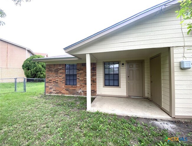 Photo - 4800 Rainbow Cir