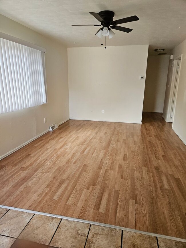 Photo - TRK1227/1229 Unidad 1229