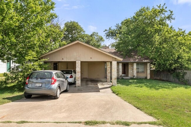 Photo - 818 Sirocco Dr