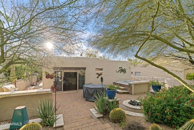 6016 E Rancho Manana Blvd