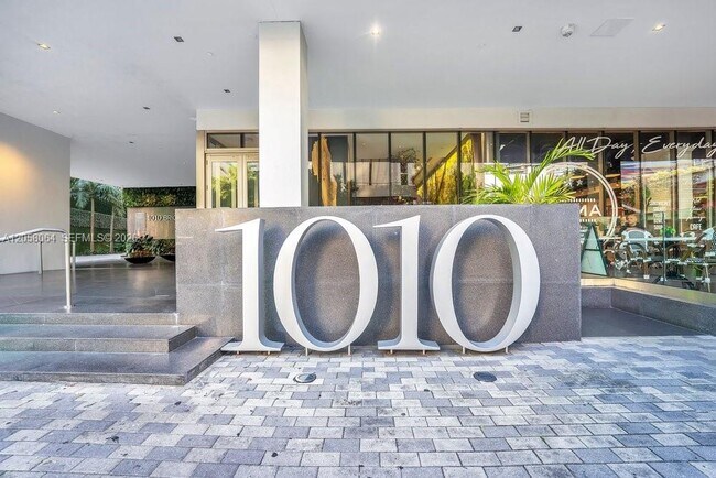 Photo - 1010 Brickell Ave Unit 1810