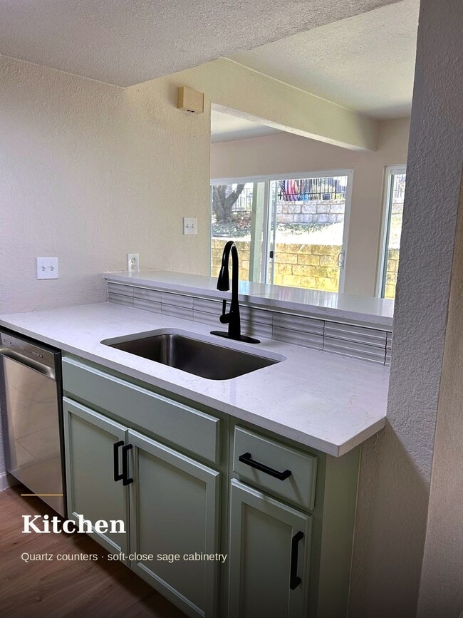 Building Photo - 2124 Burton Dr Unit 102