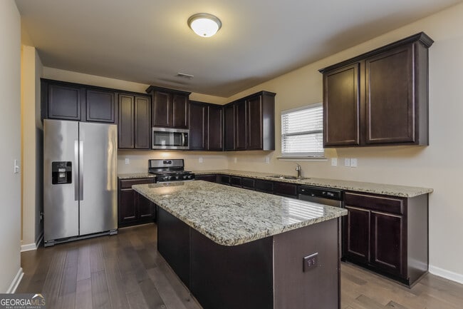 Photo - 1209 Creek Crossing Dr