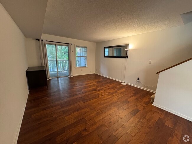 Building Photo - 203 Schultz St Rental