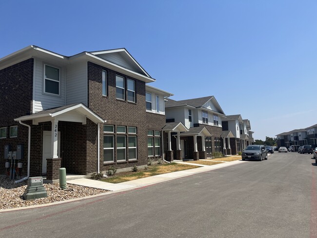 Photo - 605 W South St Unit 231