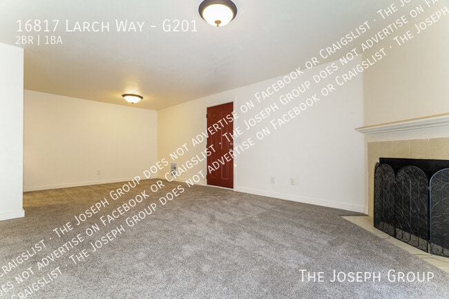 Photo - 16817 Larch Way Unidad G201