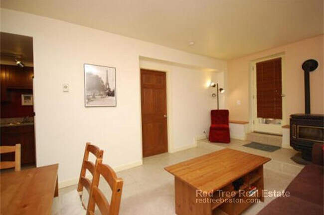 Photo - 28 Symphony Rd Unit 1