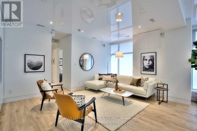 Photo - 29 Camden St Unit 101-103