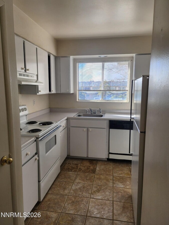 Photo - 3297 Gypsum Rd