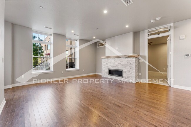 Photo - Spacious Condo with Washer/Dryer and Centr... Unit 103