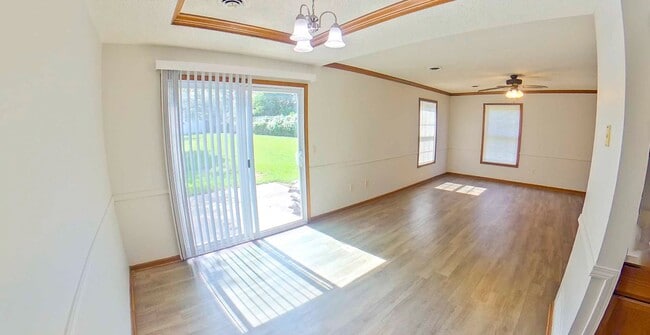 2507 Candlewood Dr