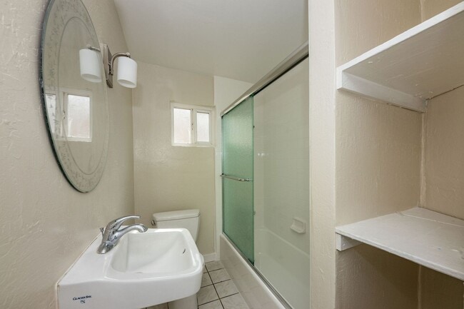 Photo - 84-88 N 7th St Unidad 86