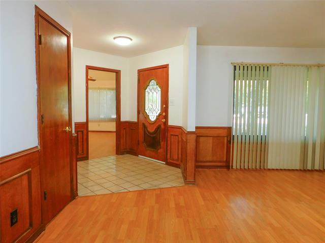 Photo - 110 Carolyn Ln