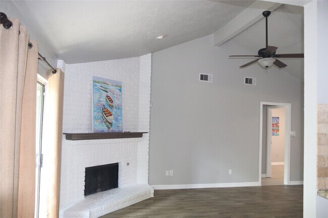 Photo - 27 N Greenbud Ct