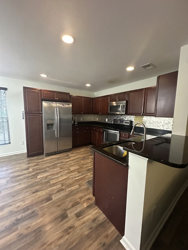 Photo - 2 Mint Farm Dr