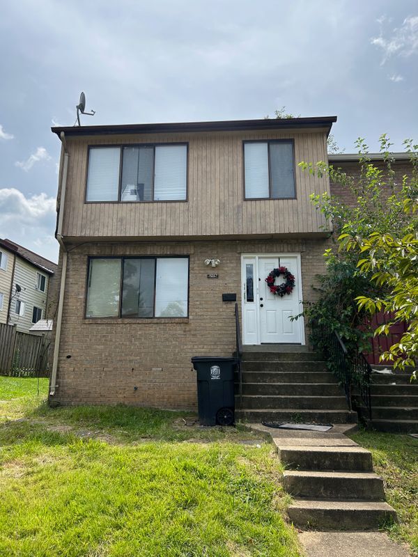 Building Photo - 8747 Brae Brooke Dr