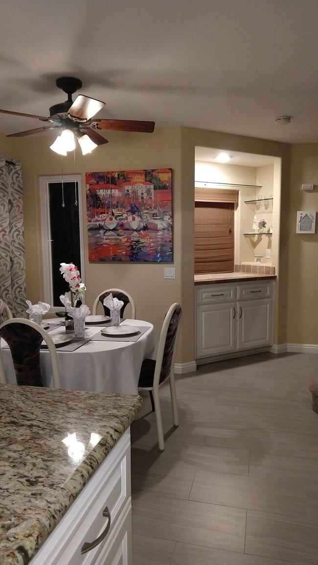 Photo - 30061 Whitecap