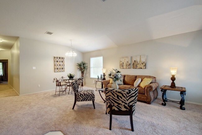 1111 Fossil Cove