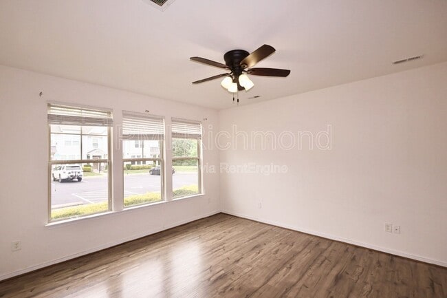Photo - 10506 Marions Way