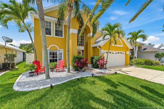 Photo - 728 NW Waterlily Pl House