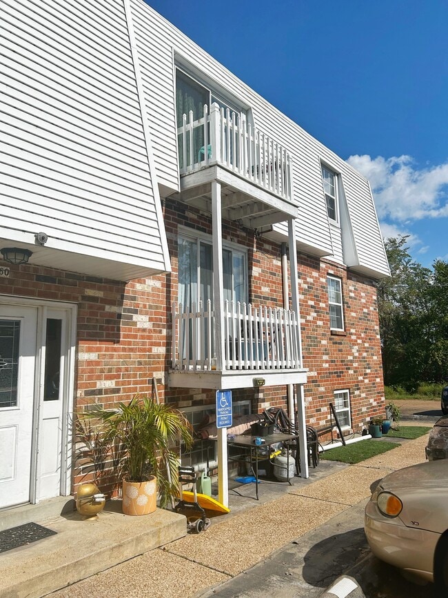 Gravois Point Apartments