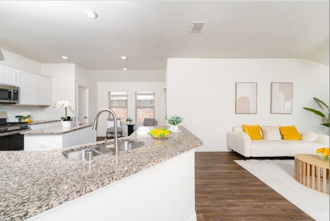 Photo - 1215 Chapel Hill Dr