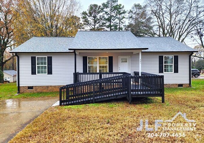 Building Photo - Beautifully Renovated 3/2 Ranch in Kannapo... Rental