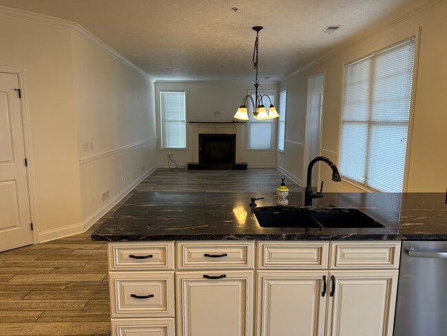 Photo - 208 Adams Pointe Blvd Unit 8