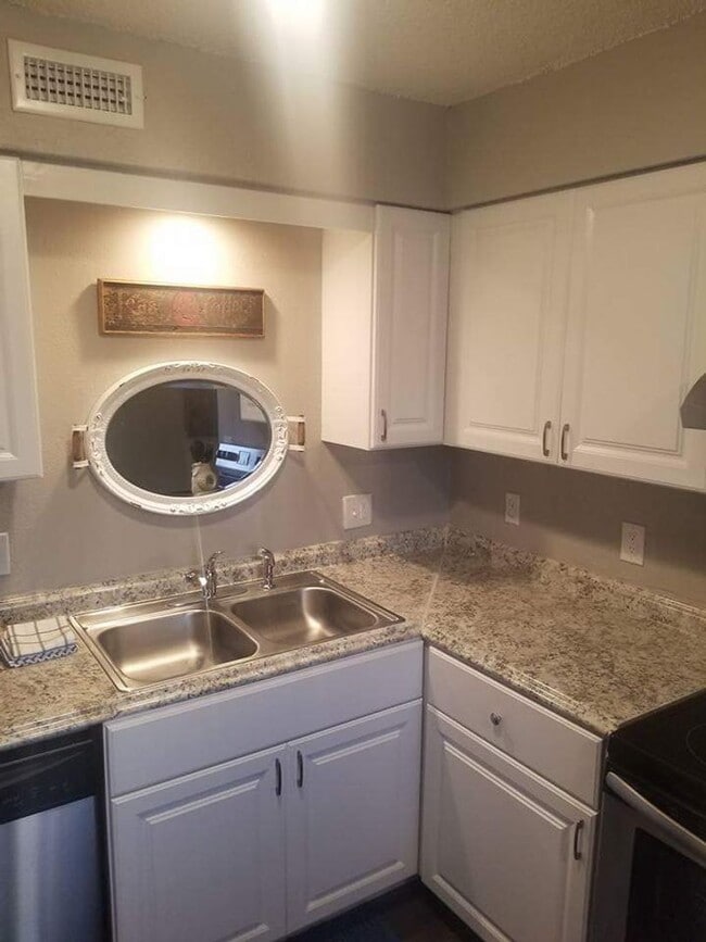 Photo - Prairie At Yukon