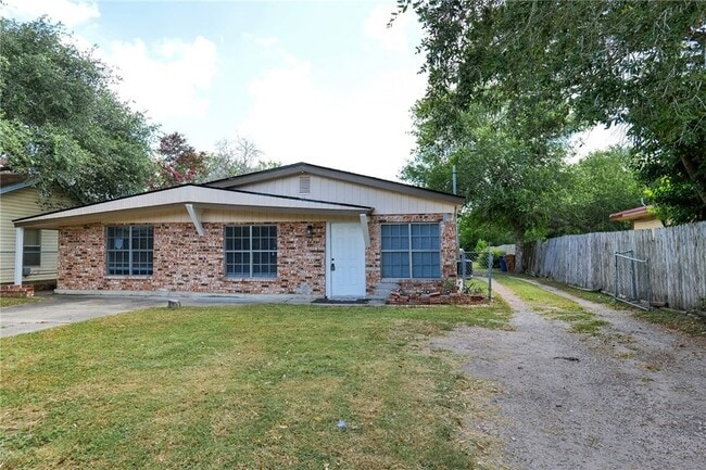 Building Photo - 10822 Mayfield Dr