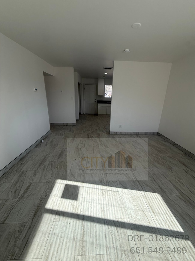 Photo - 316 S Oswell St