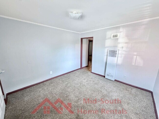 Photo - 1596 Pennsylvania St