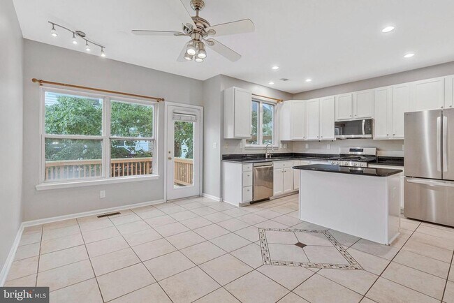 Photo - 2504 Woodrow Wilson Dr