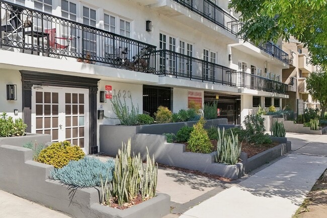 Photo - 1620 South Bentley Ave