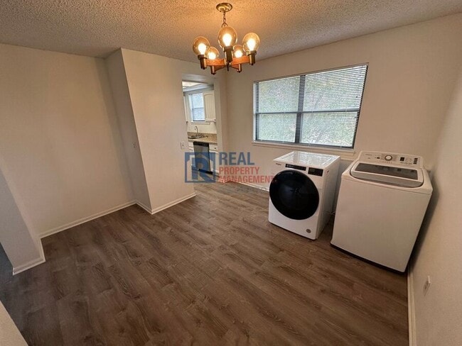 Photo - 3528 S Richfield St