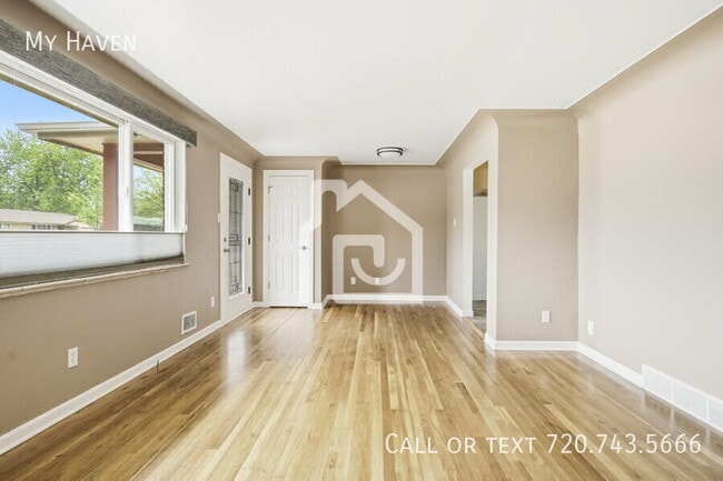 Photo - 2567 S Stuart St
