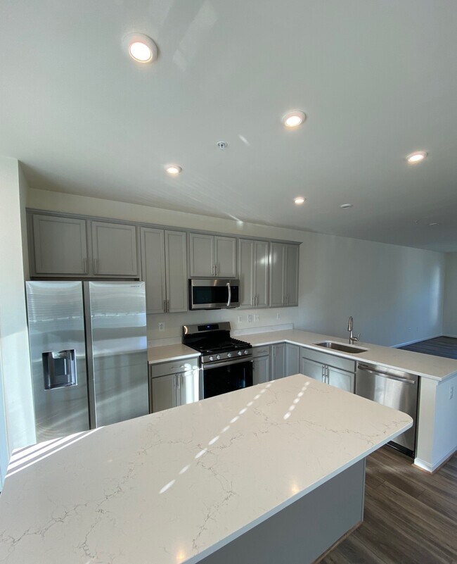 Photo - 7831 Wolf Run Ln