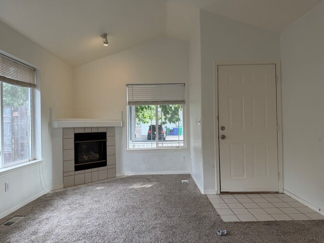 Photo - 14110 SE Summerfield Loop