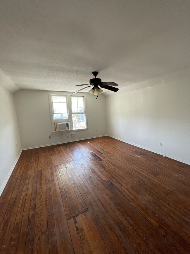 Building Photo - 4219 Perrier St Unit C