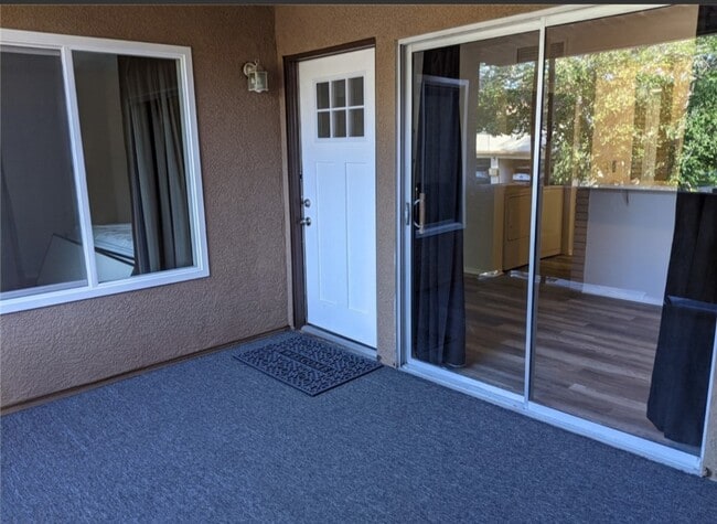 Building Photo - 1453 Santa Anita Dr Unit D