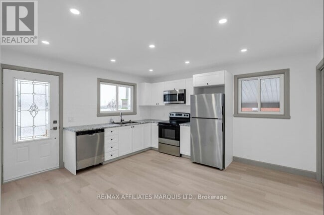 Photo - 814 Alice St