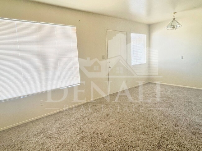 1211 W Apache Trail Unidad L