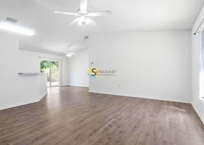 Photo - 61 Raleigh Dr House