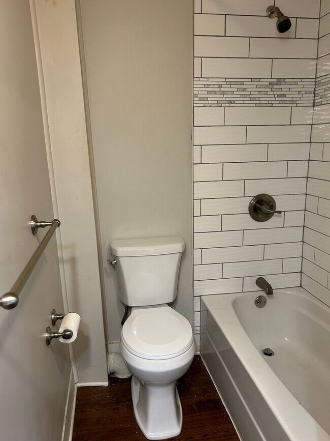 Photo - 136 S Main St Unidad 3rd Floor