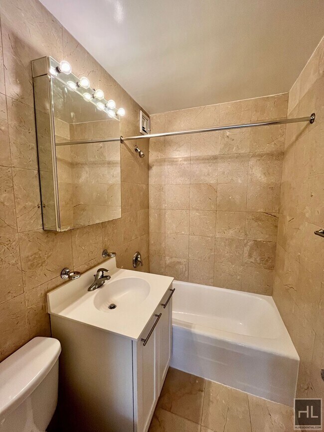 Photo - Fourth Avenue Unit 5G