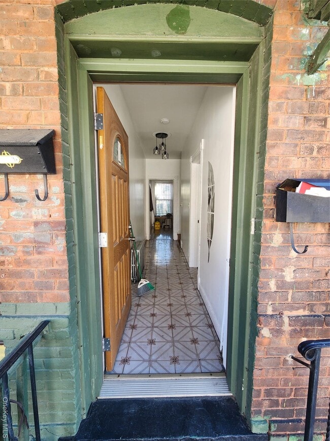 Photo - 11 Coonley Ct