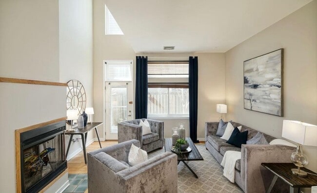 Photo - 2821 Parrish St