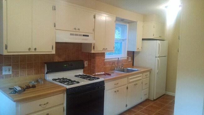 Photo - 1 Lovell Ave Unit A